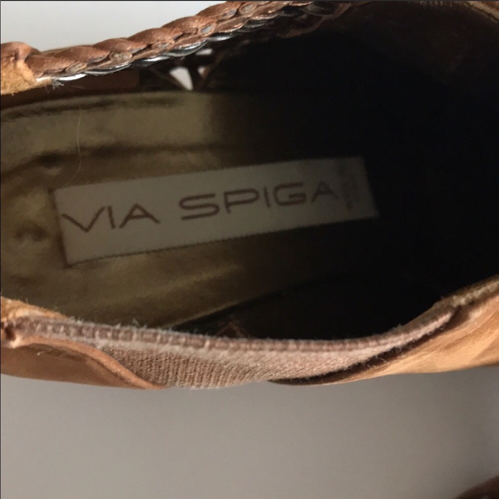 Via Spiga Tan Suede Ankle Boots Size 6.5 - Picture 6 of 8